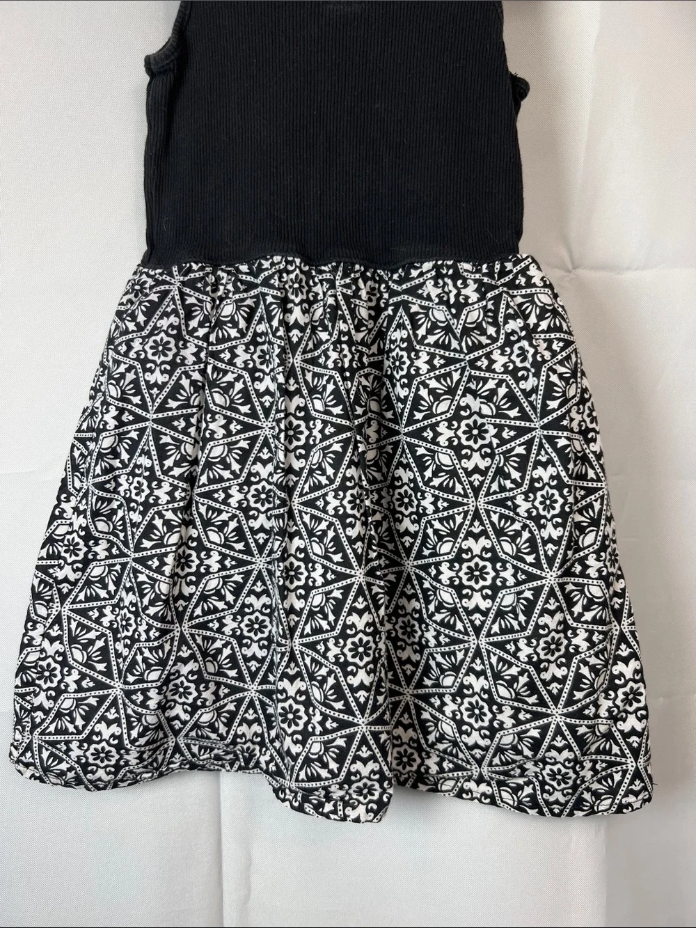 Gap Kids black and white tank dress size XS (4-5) E UC